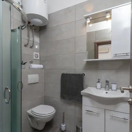 Apartment Dalmacija *