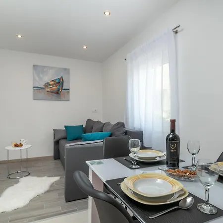 Apartment Dalmacija Seget Vranjica