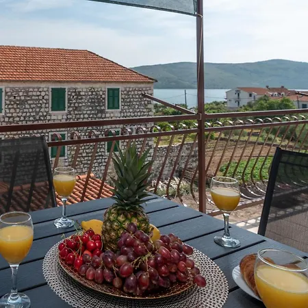 Apartment Dalmacija