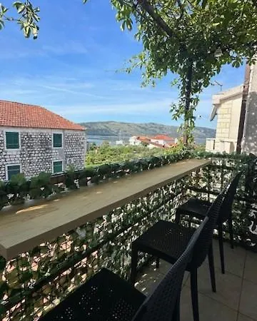 Dalmacija Apartment *